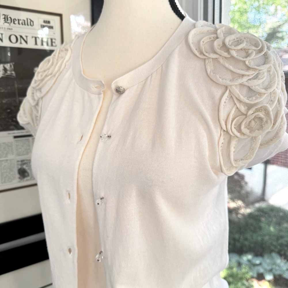 Ann Taylor Ivory Cotton Silk Cardigan Short Sleeve Beaded Appliqué Size Medium - Picture 5 of 16